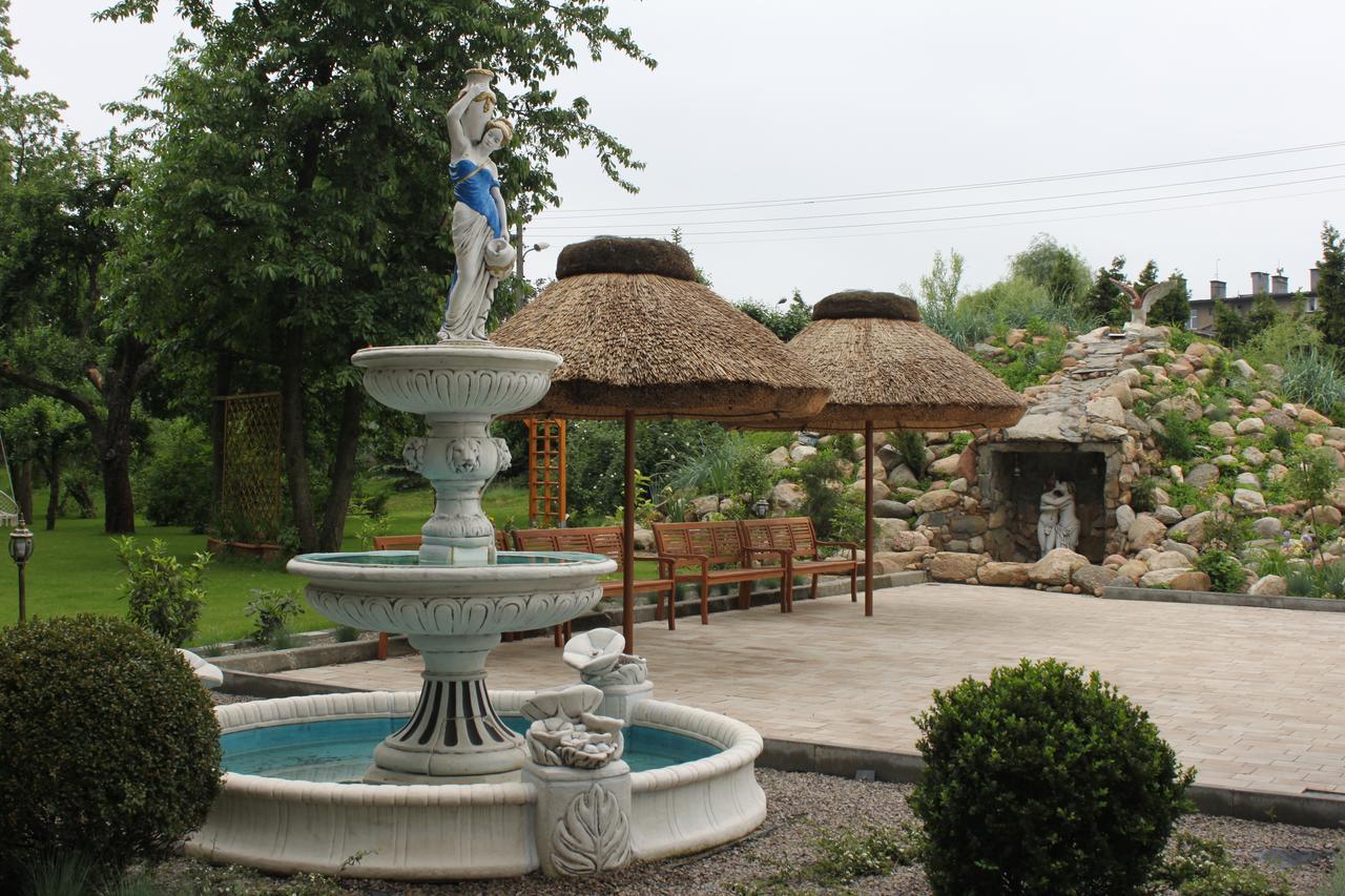 Palac Ogrodowa Тарновске Гори Екстериор снимка
